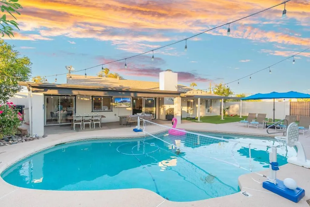 Phoenix Oasis I Free Heated Pool I Mini Golf I Luxe 4Br 0*,  États-Unis