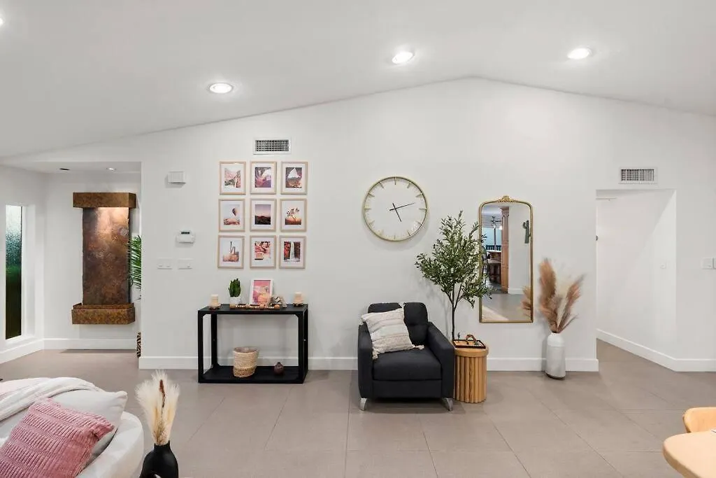 Phoenix Oasis I Free Heated Pool I Mini Golf I Luxe 4Br